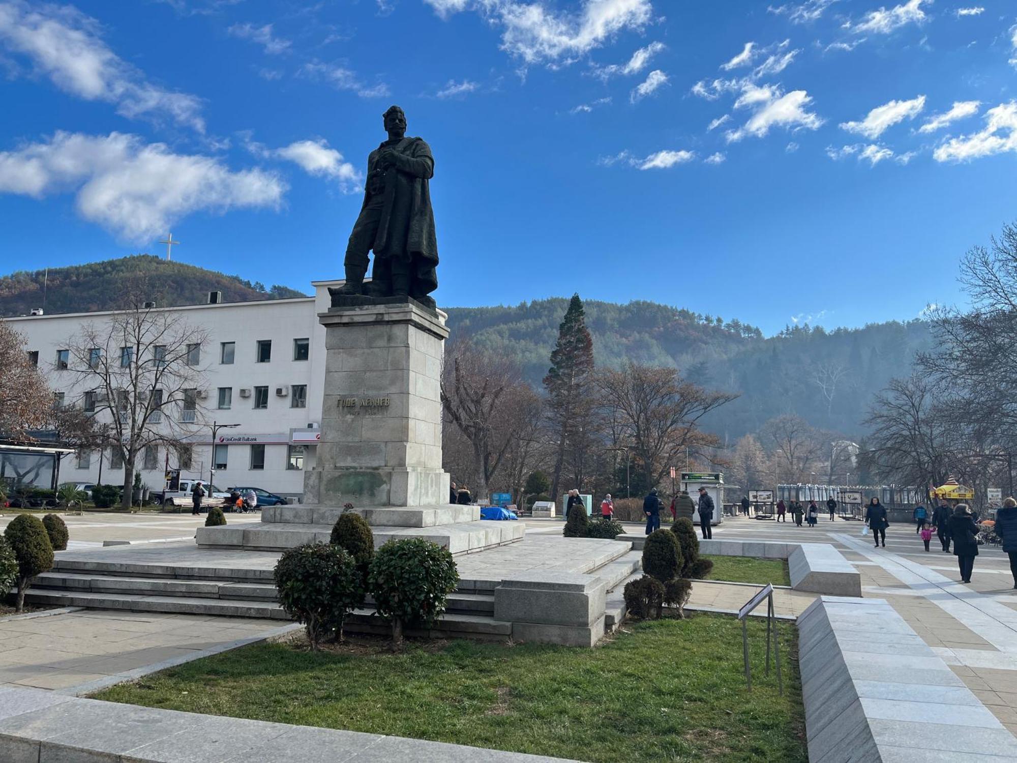 3 Rooms Apartment, Top Center, 1St Floor, Aubg, Free Parking, Pc I5 Ssd, 3 Led Tvs 200 Channels, Wifi, Terrace, Easy-Late Check-In, Stay Before Greece Blagoevgrad Extérieur photo